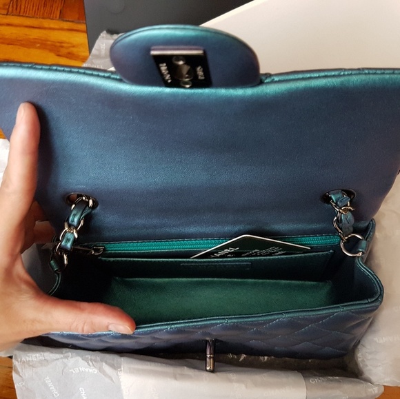 CHANEL CLASSIC FLAP 2017 - Picture 6 of 8